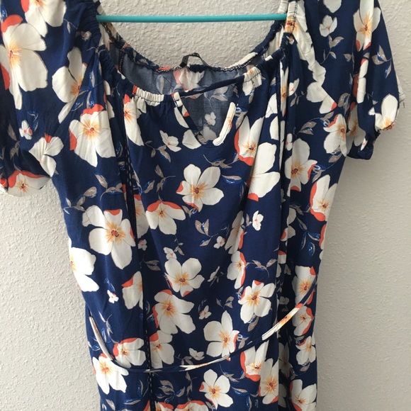 Off the shoulder floral dress - Picture 1 of 4